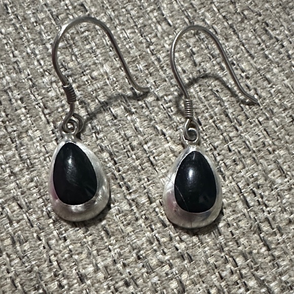 925 Vintage Silpada Onyx Teardrop Earrings